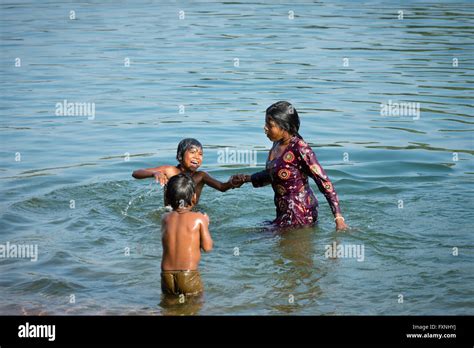 indian nude|Nude Beaches In India